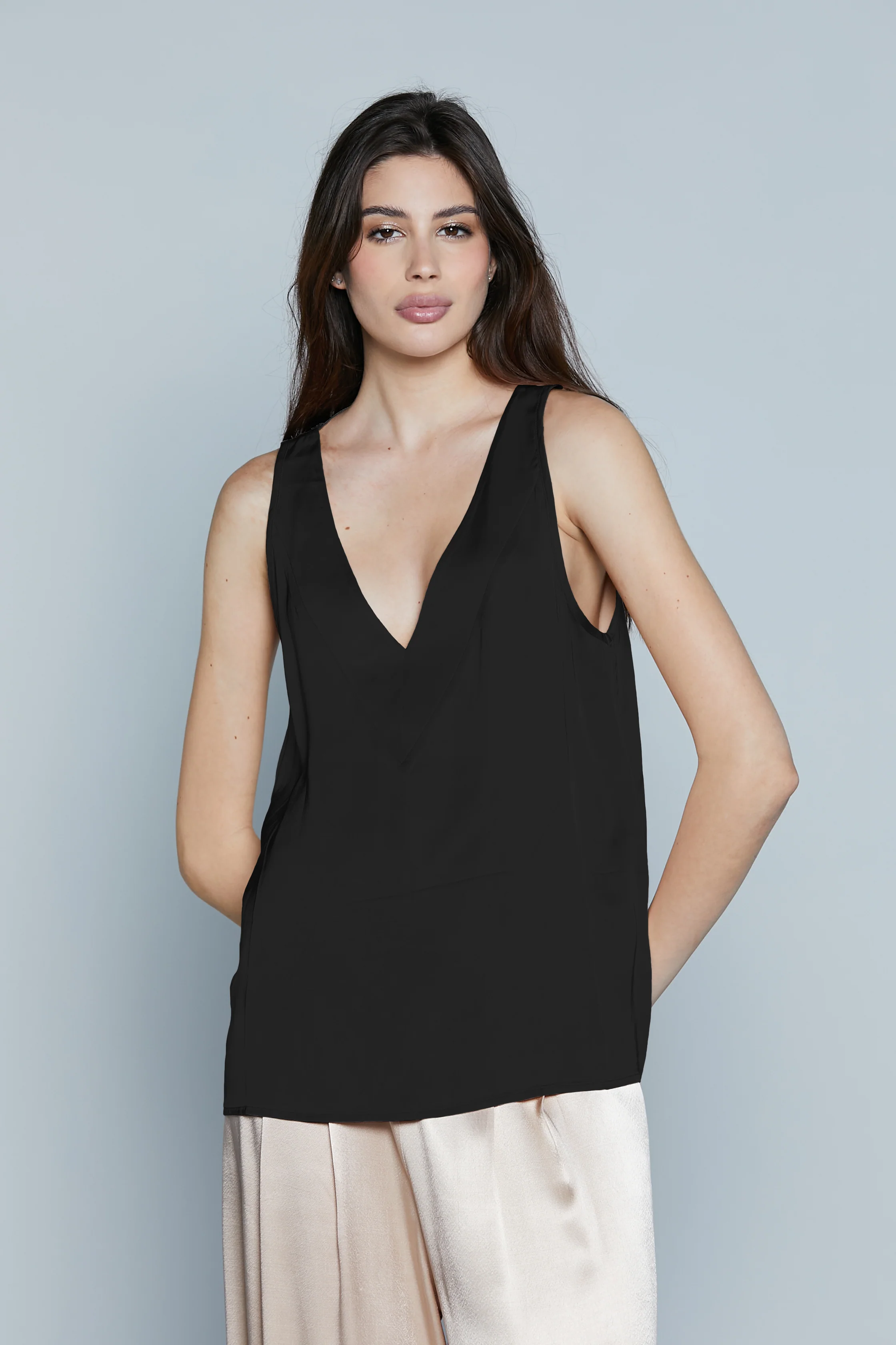 Blusa IOLANDAO S/M Doppio Scollo V con Fettuccia Schiena - Image 5