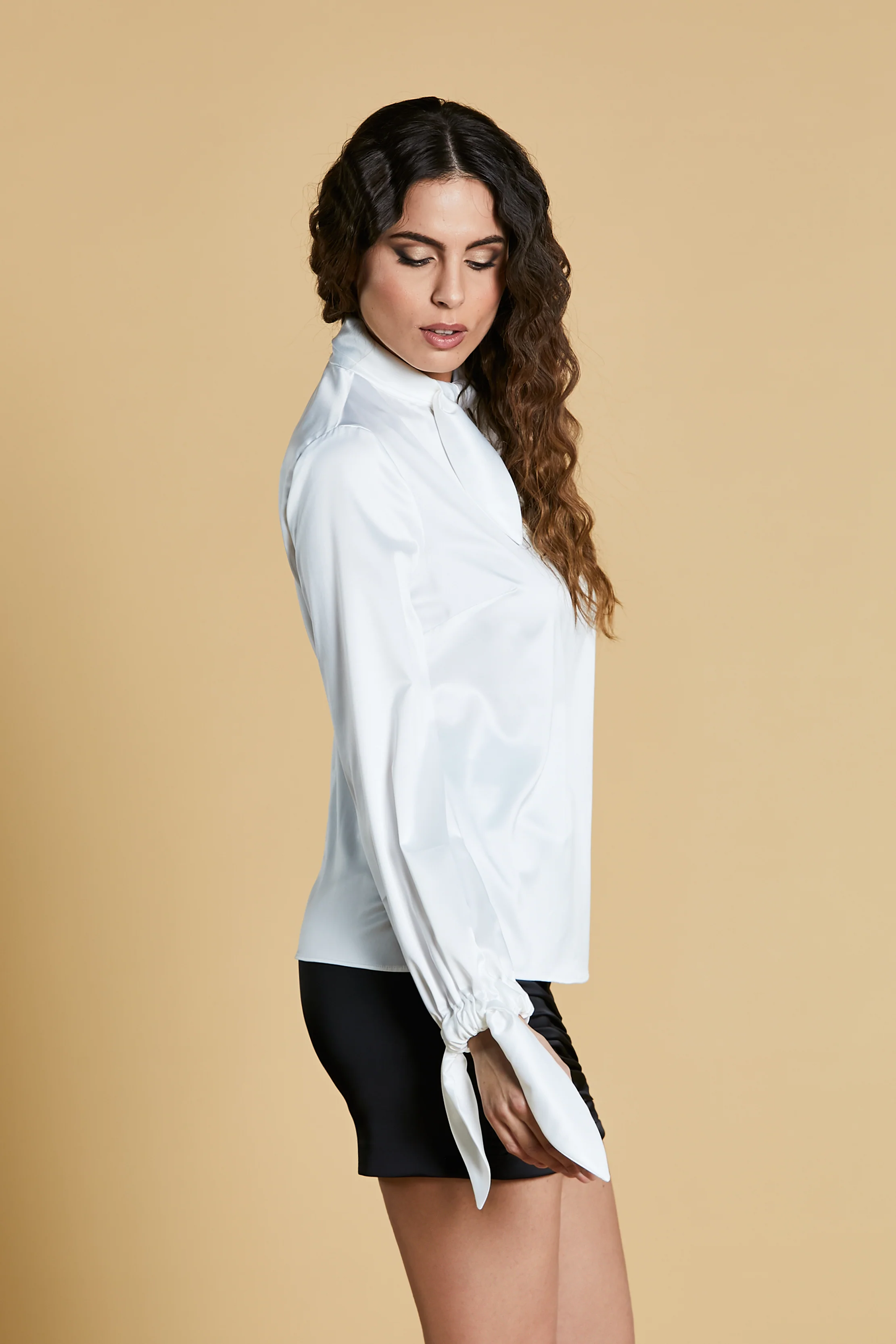 Blusa NESY manica lunga con arriccio più fusciacca goccia schiena più colletto con bottoni - Image 2