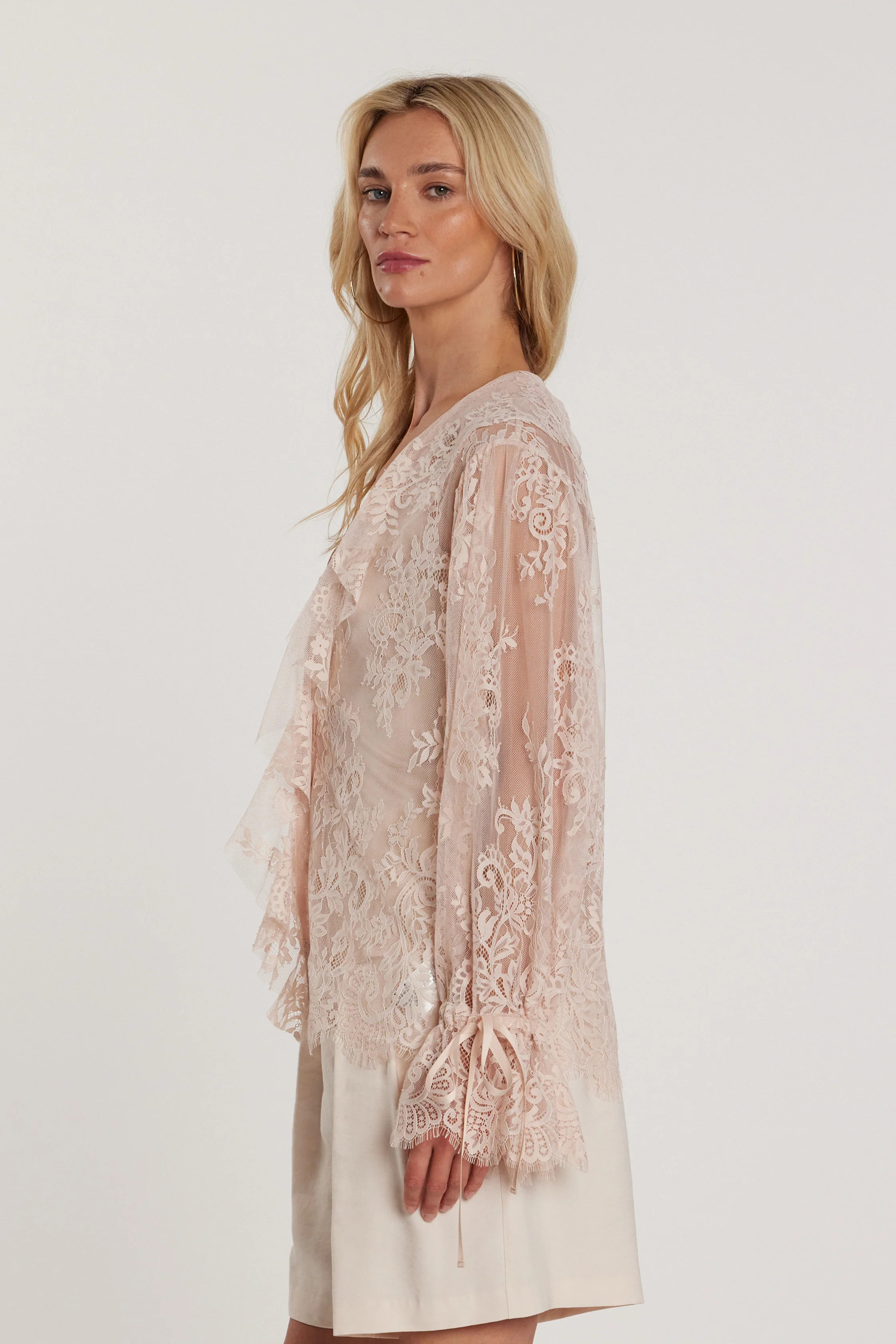 Camicia ZENN maniche lunghe con coulisse scollo a V più volant pizzo - Image 2