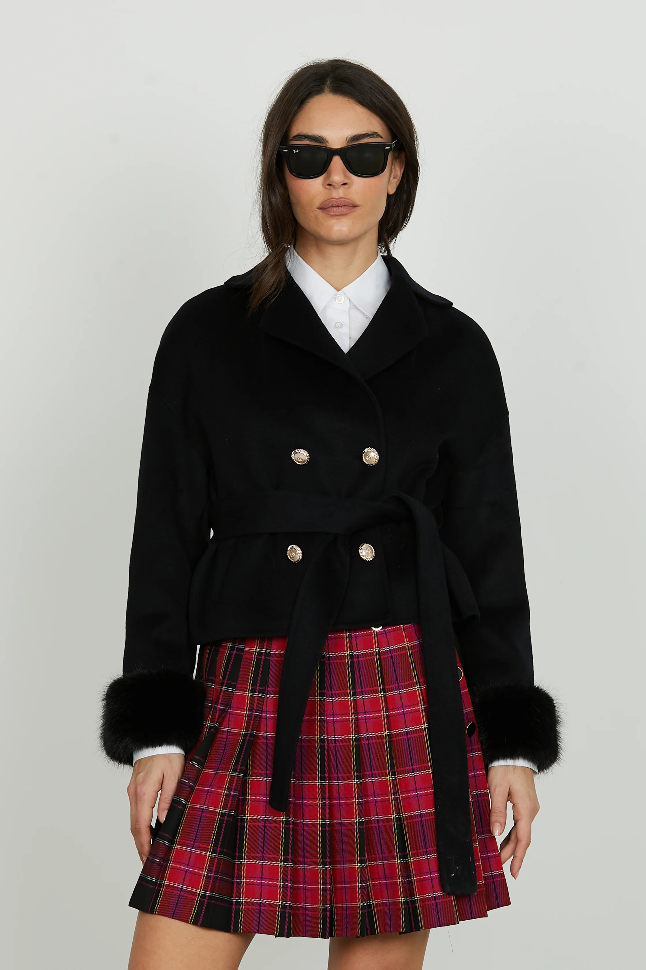 Cappotto SAN_PAOLO corto manica lunga doppio petto con bordi pelliccia più tasche più cint.