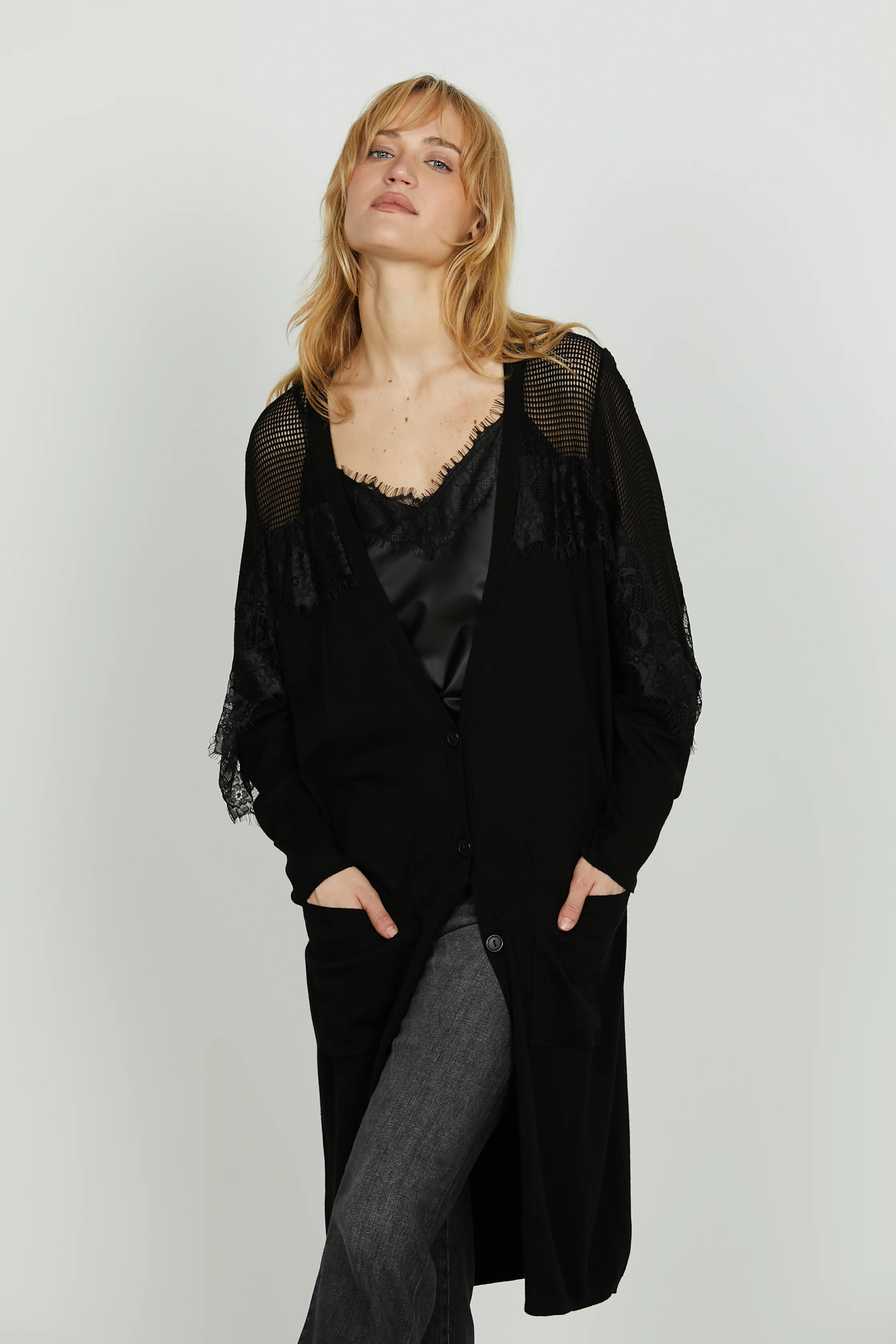 Cardigan PERLITA lungo manica lunga con inserti rete più pizzo