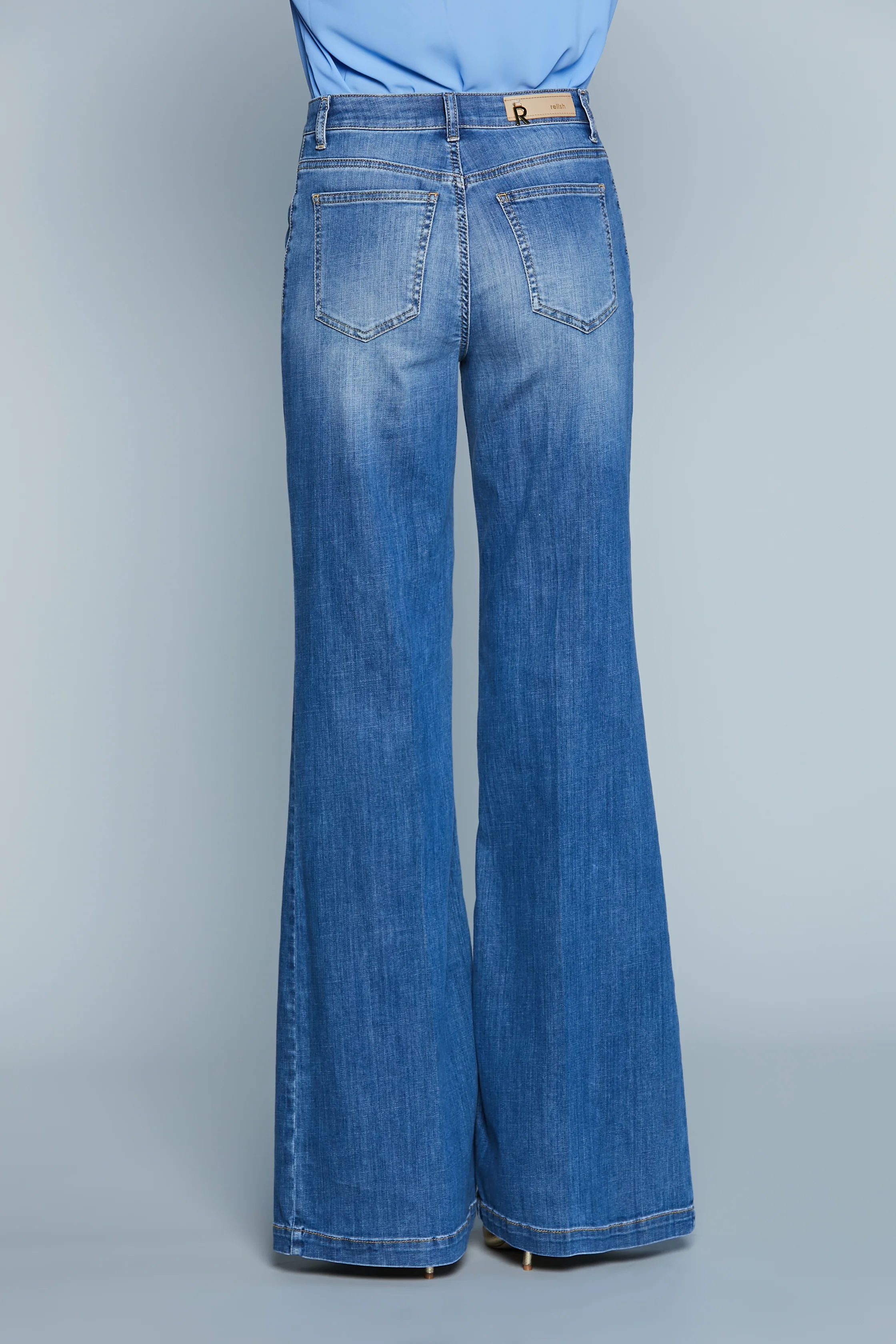 Jeans PALENCIA V.Alta Palazzo con Passanti Punta più Dettaglio Bottoni Denim - Image 4