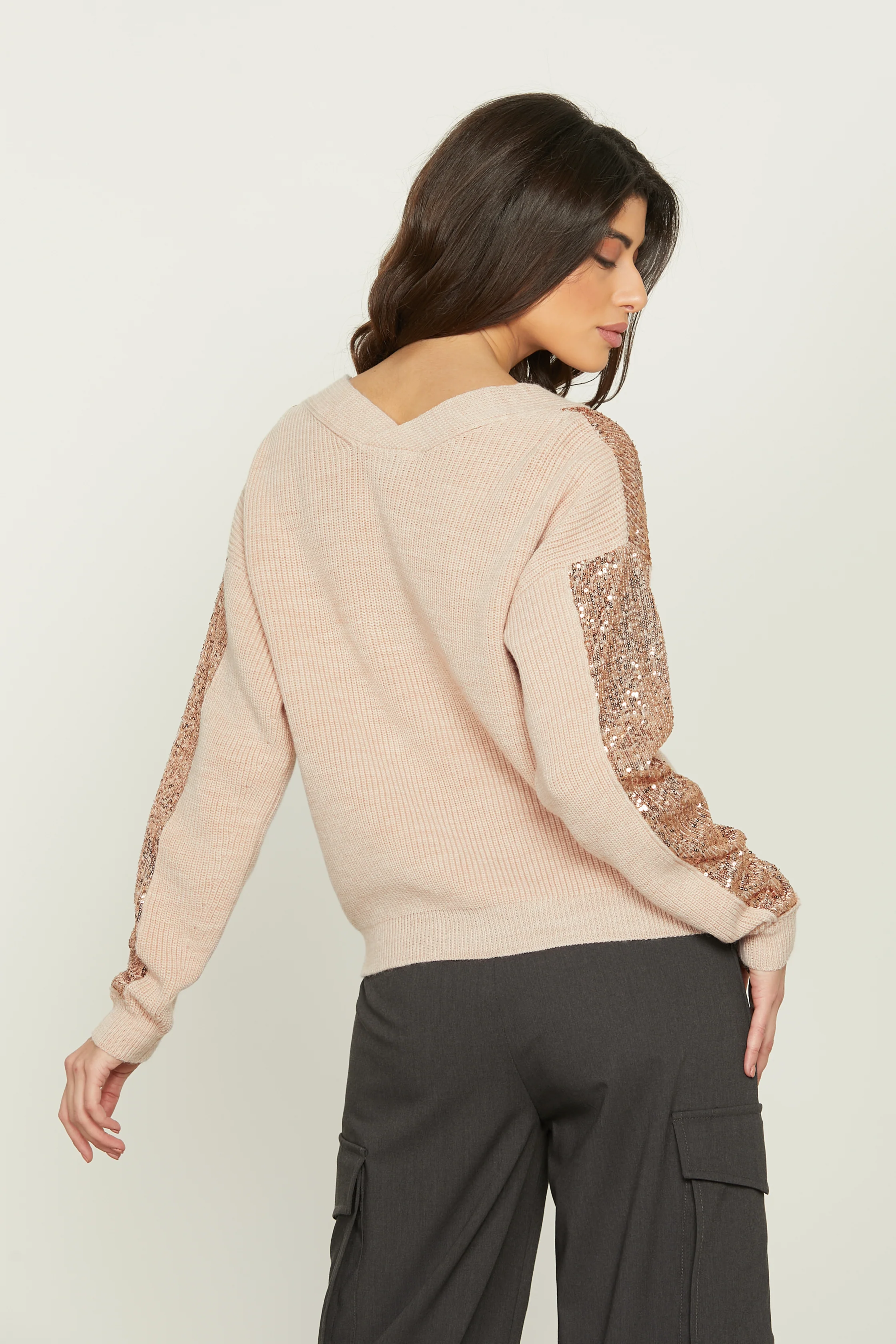 Maglia ARIZONAS manica lunga doppio scollo v con inserti paillettes - Image 4