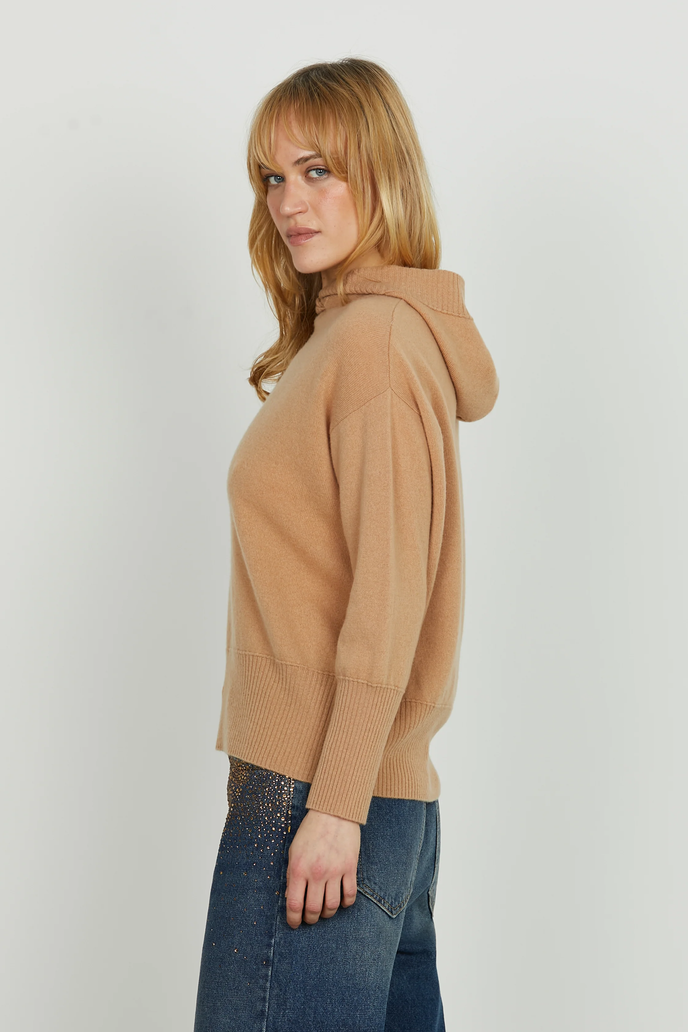 Maglia ERALL manica lunga con cappuccio - Image 2