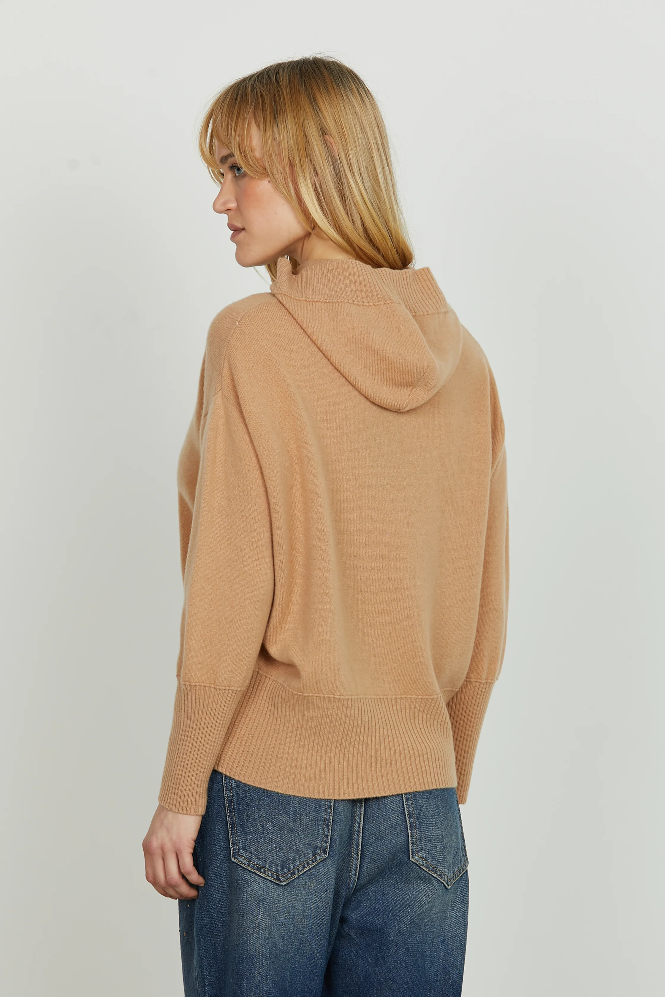 Maglia ERALL manica lunga con cappuccio - Image 3