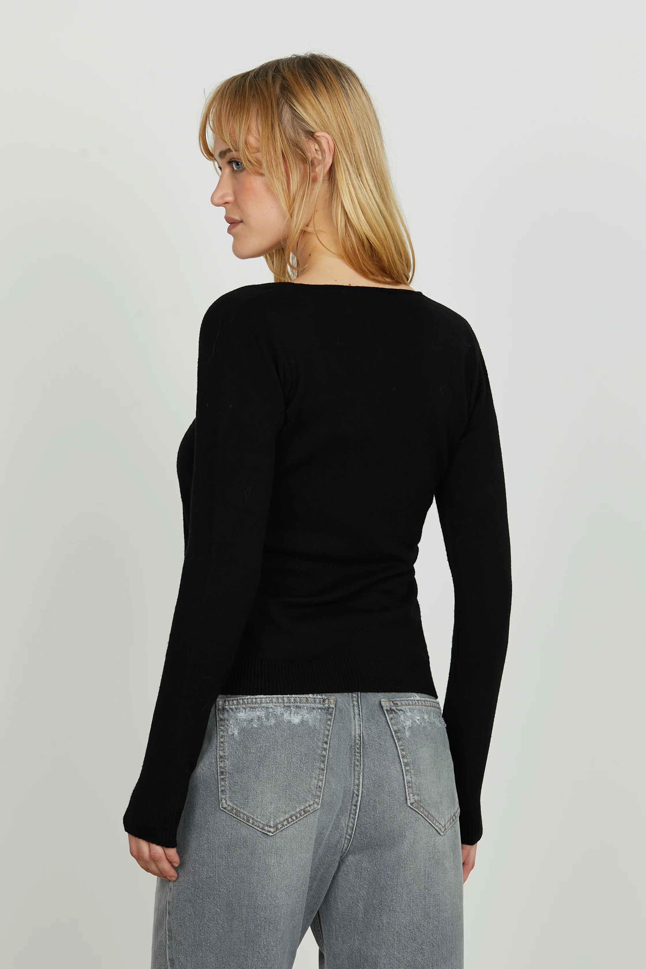 Maglia SARAG scollo a V manica lunga - Image 3