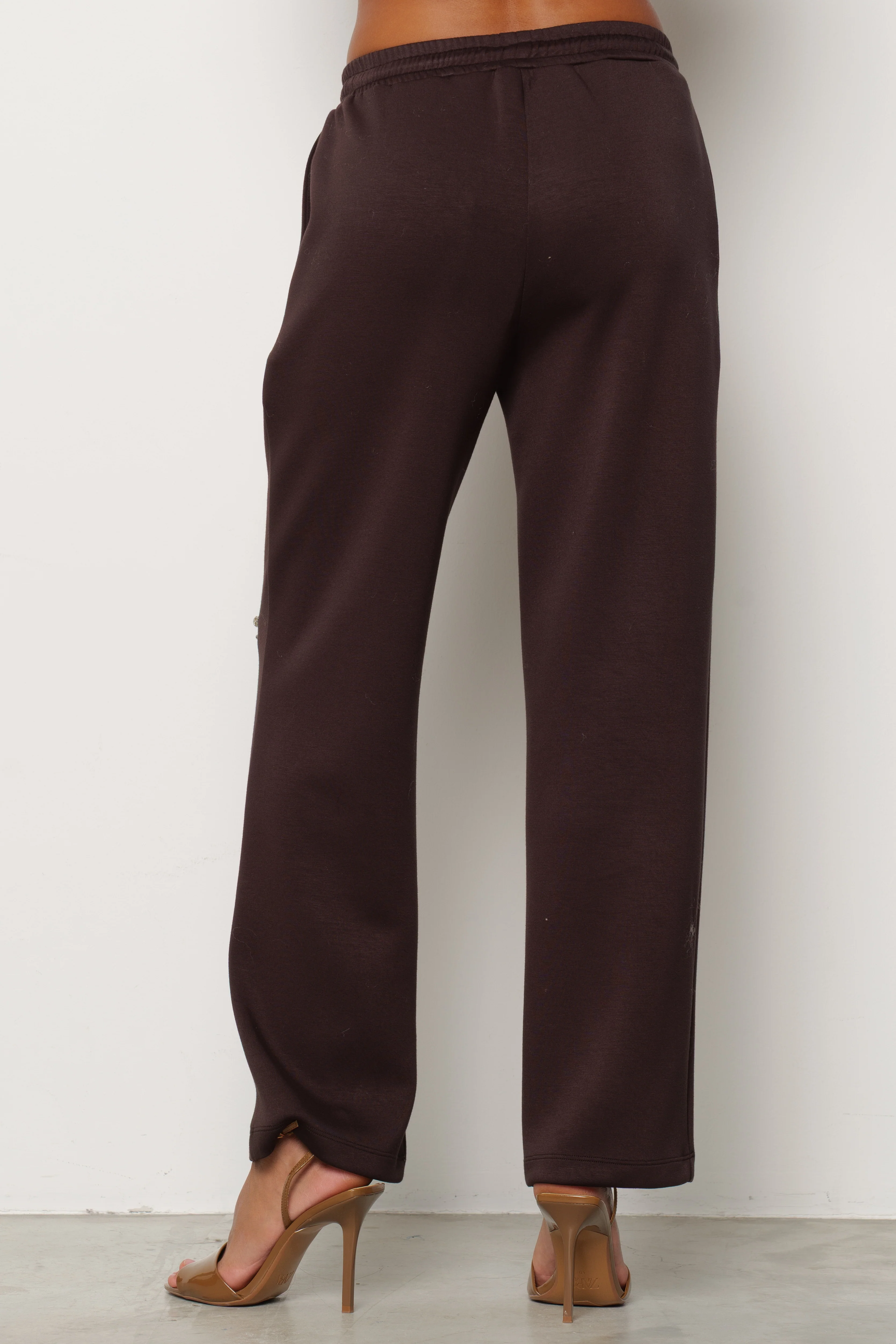 Pantalone ALBERO in felpa con applicazioni e ricamo logo - Image 4