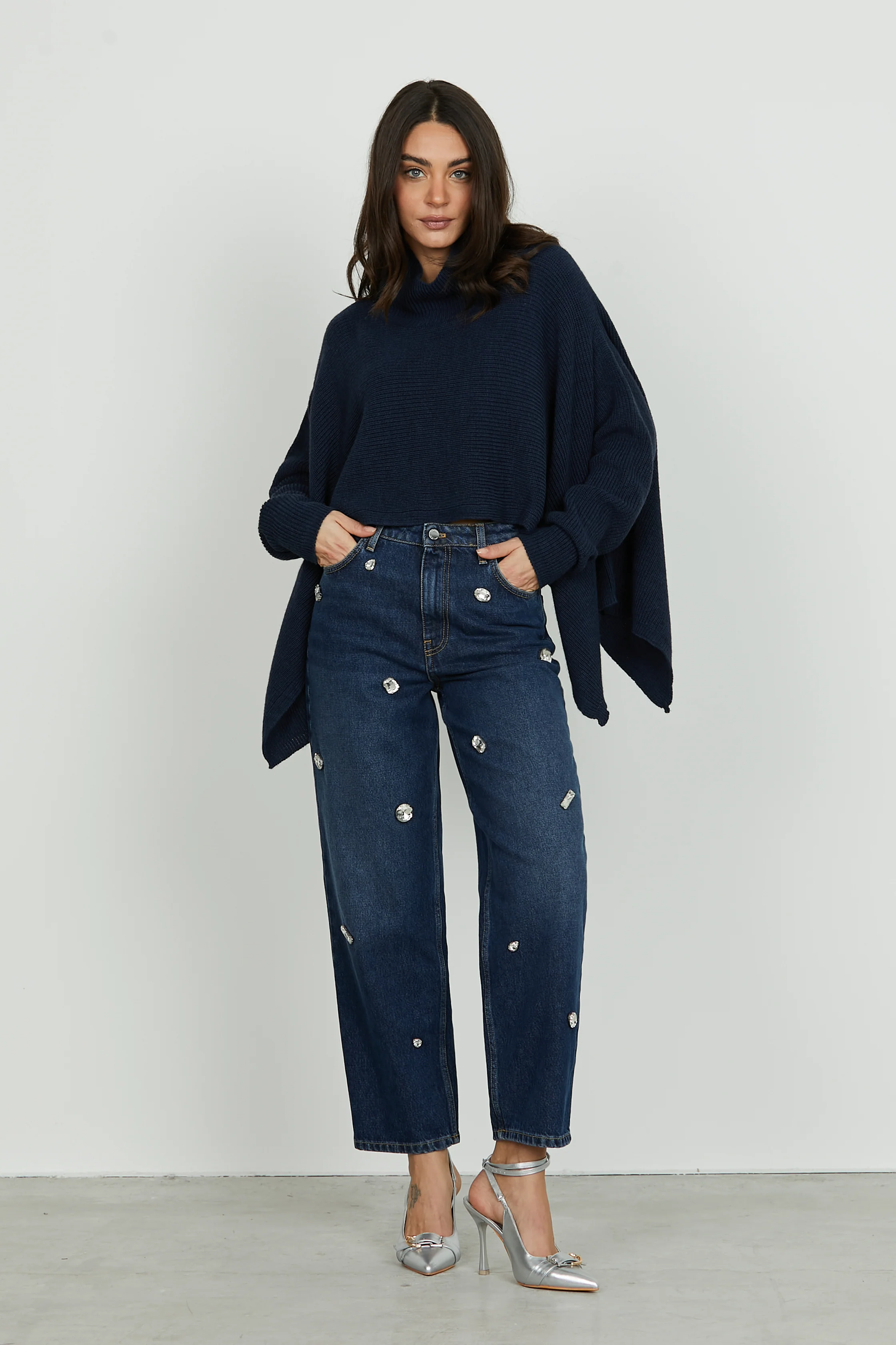 Panta CARLA_23 vita media 4 tasche con pietre strass baggy fit blue denim
