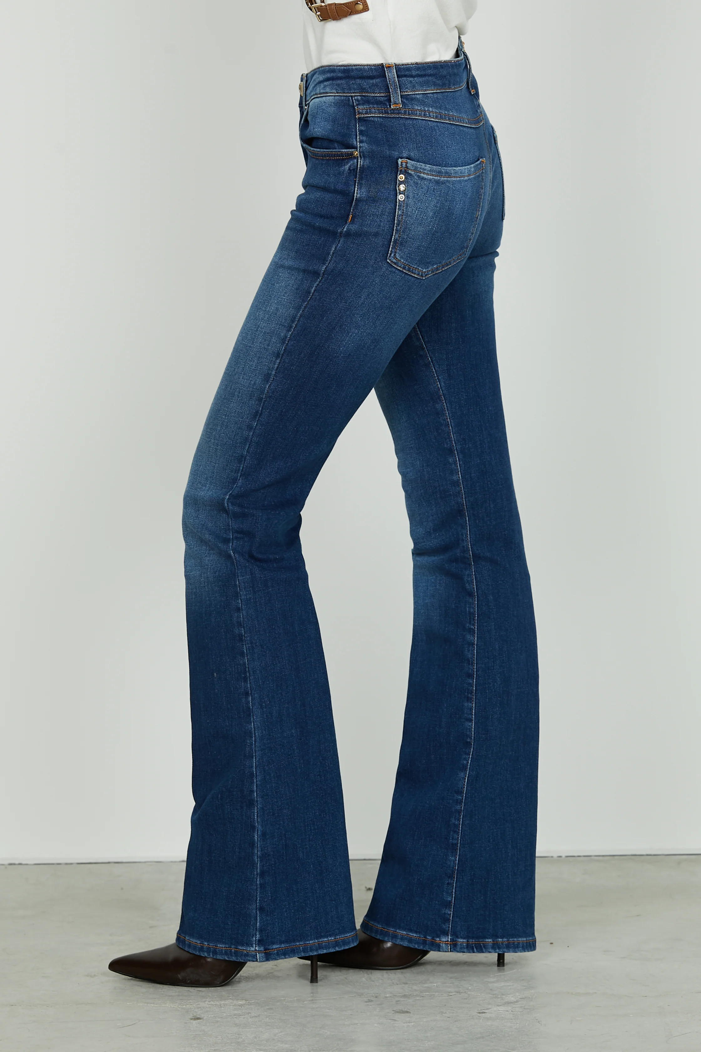 Panta SCHIFFER_28 vita media 5 tasche flaire fit denim blue - Image 3