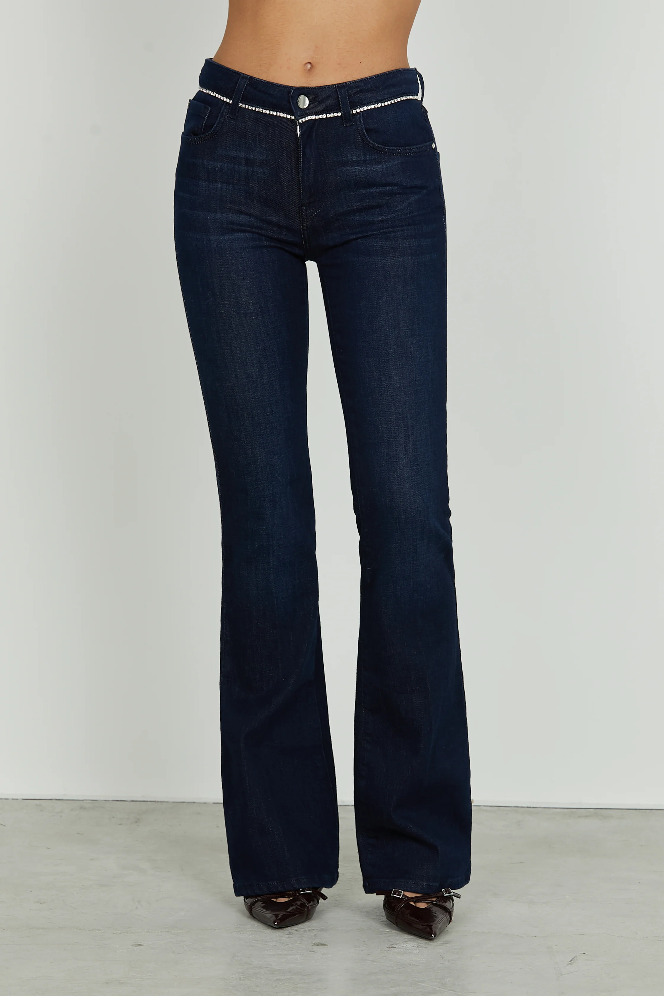 Panta SCHIFFER_29 vita media 5 ts con piping strass flaire fit denim blue - Image 2