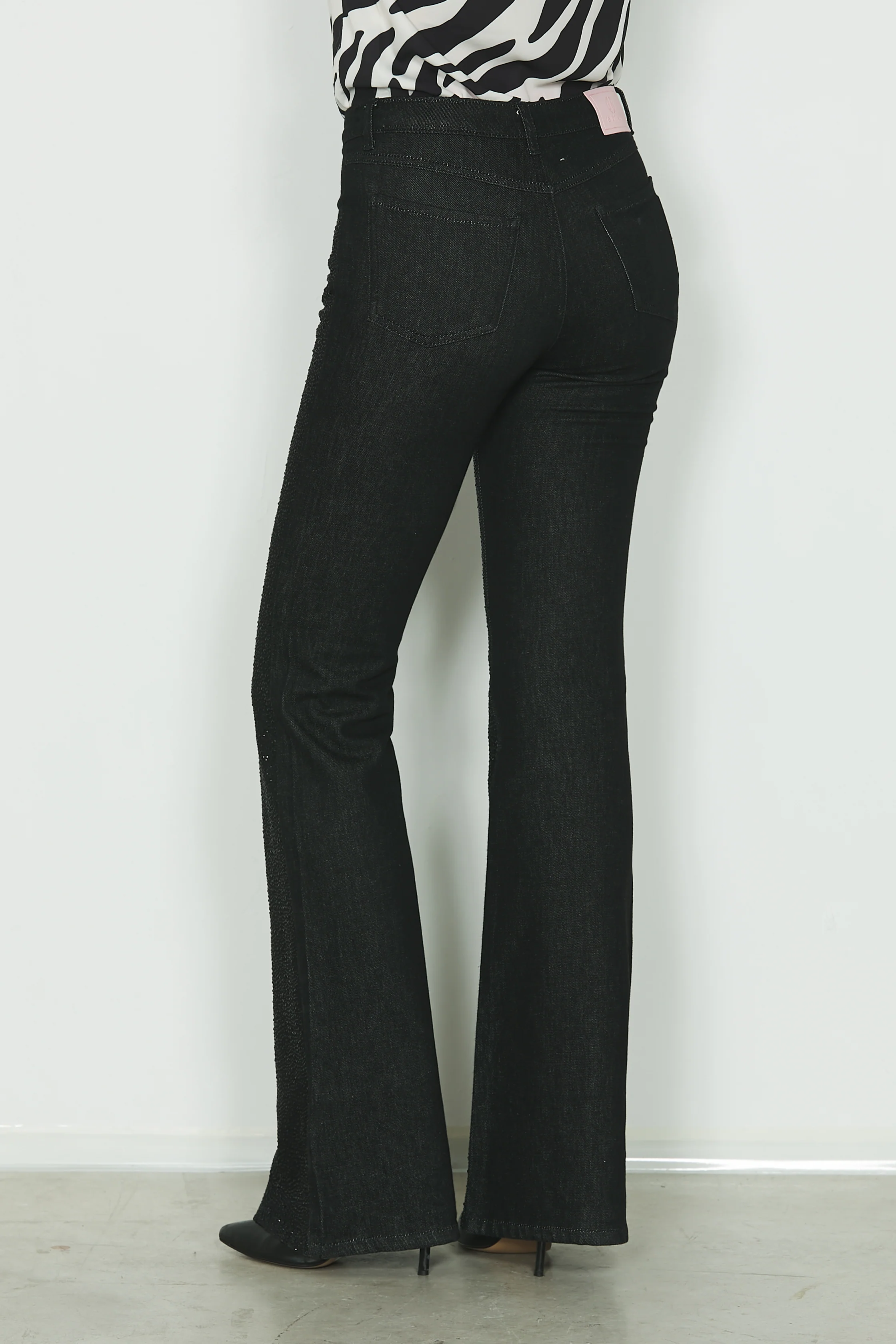 Jeans SCHIFFER_30 vita media 5ts full strass flaire fit denim black - Image 3