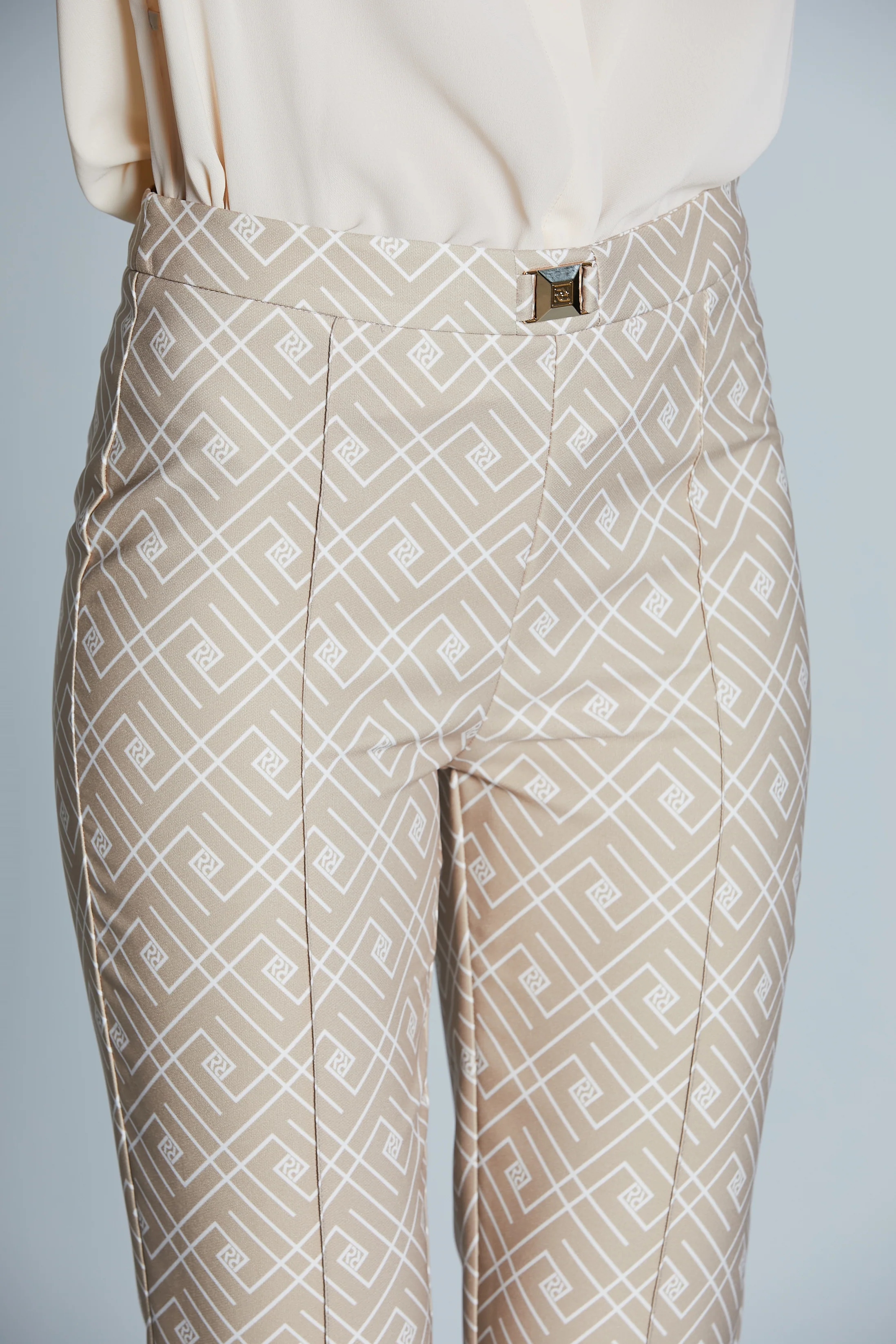 Pantalone CHARLESSE Vita Alta con Passante Logo più Impunture più St.Logo All Over - Image 5