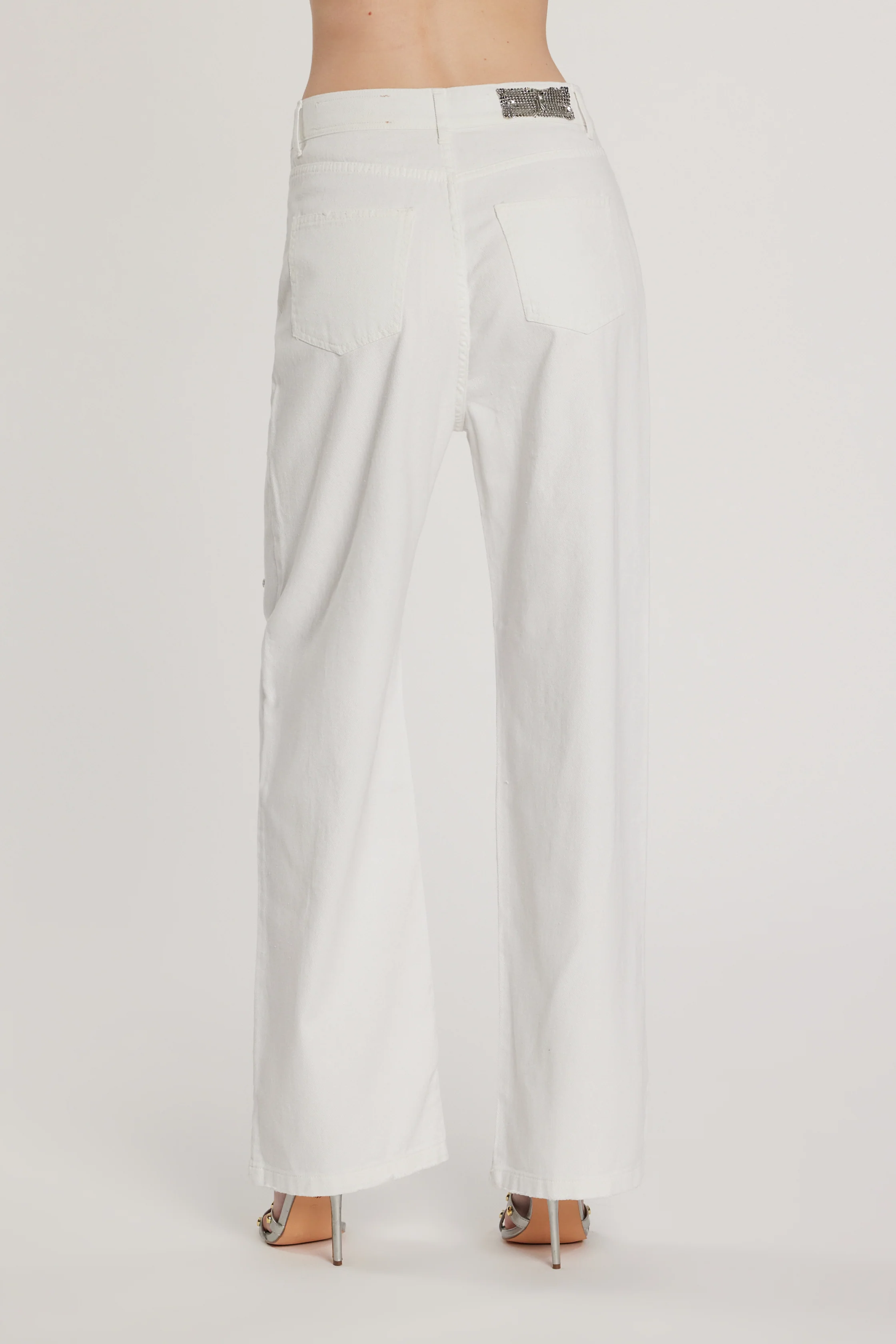 Pantalone GISELLE_15_SNZ vita media cinque tasche loose fit denim - Image 4