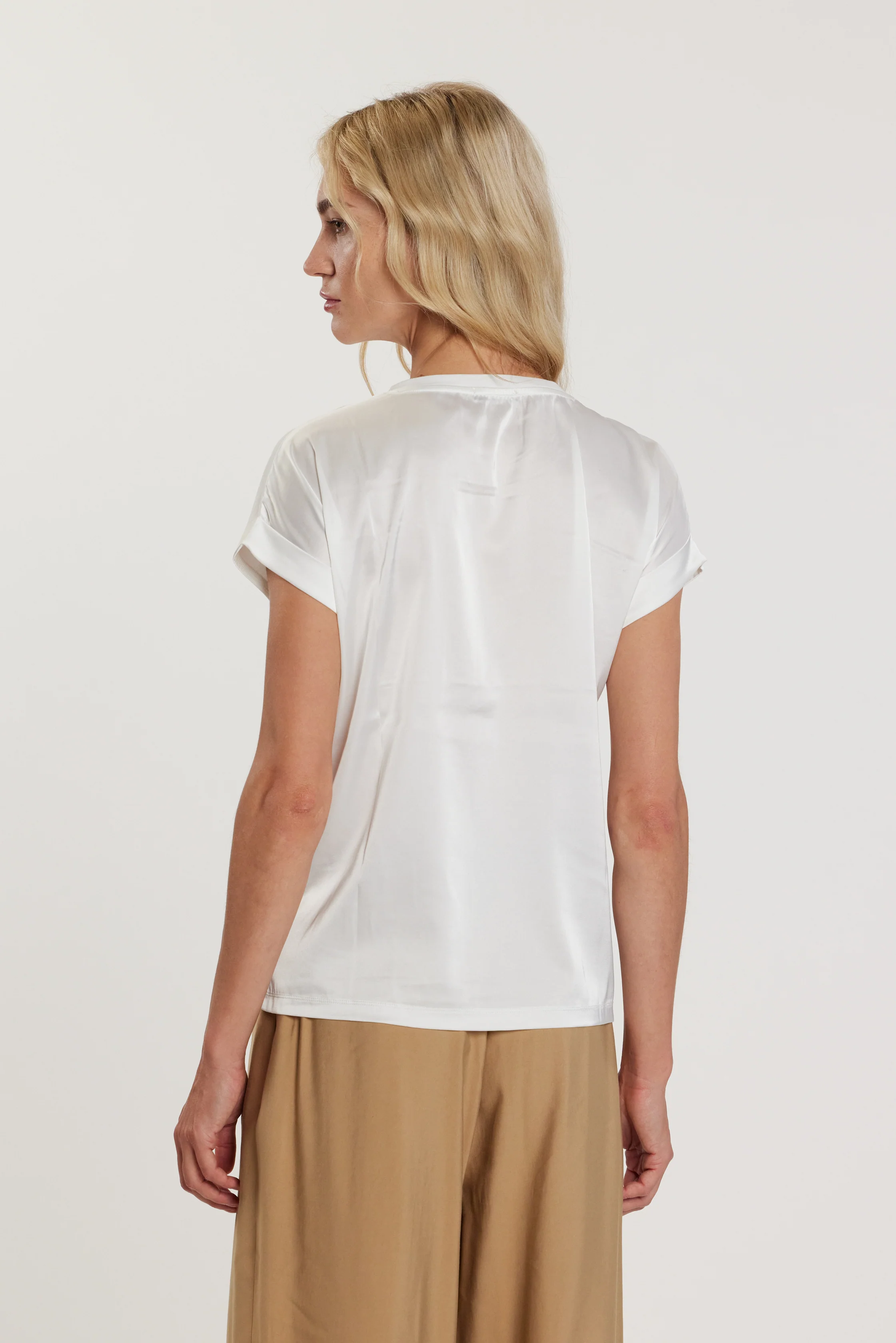 T-Shirt ANTOINE maniche corte con risvolto più inserti in raso più tasche con bottoni - Image 3