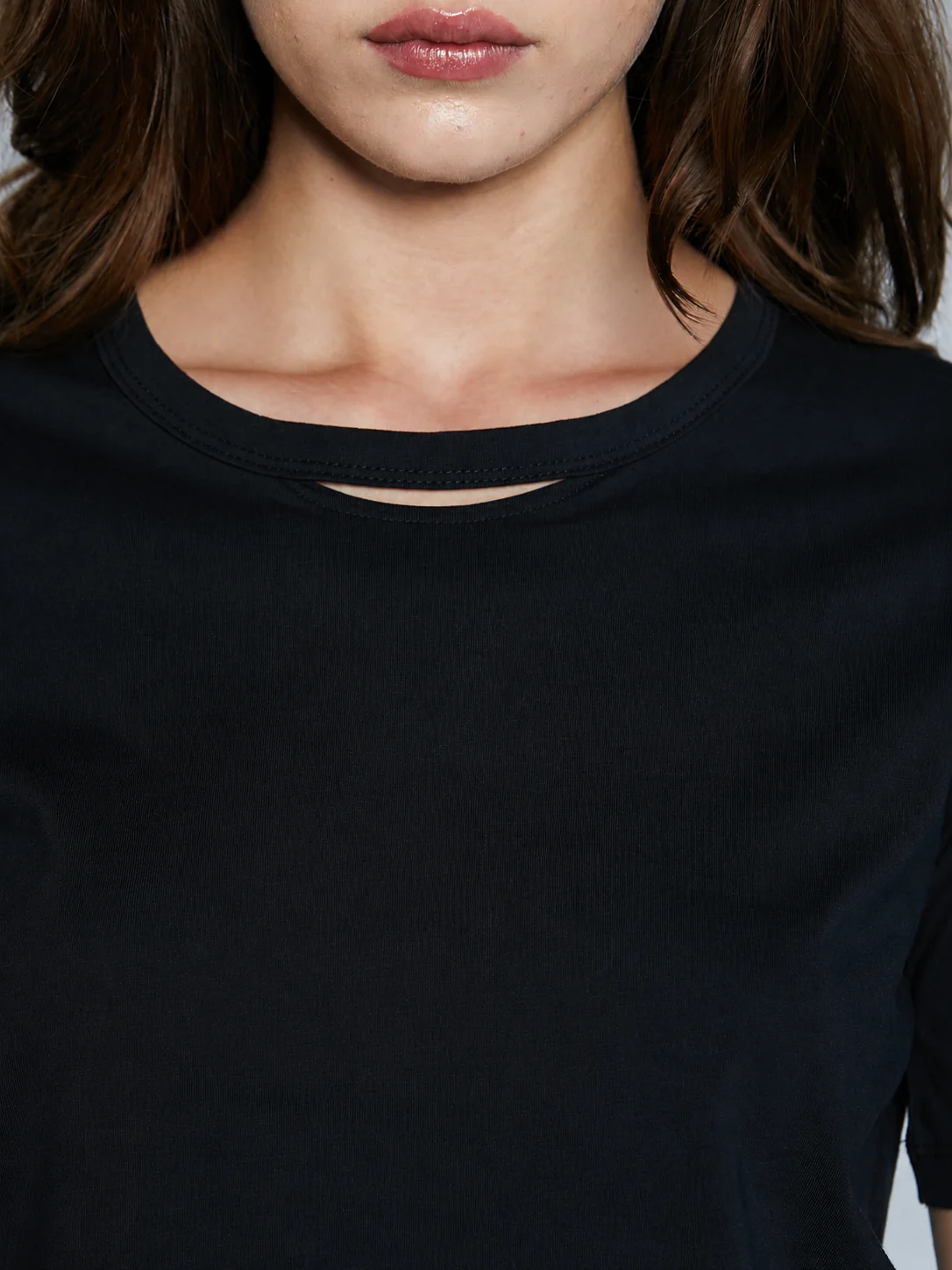T-Shirt ARREFICE M/M con Apertura - Image 3