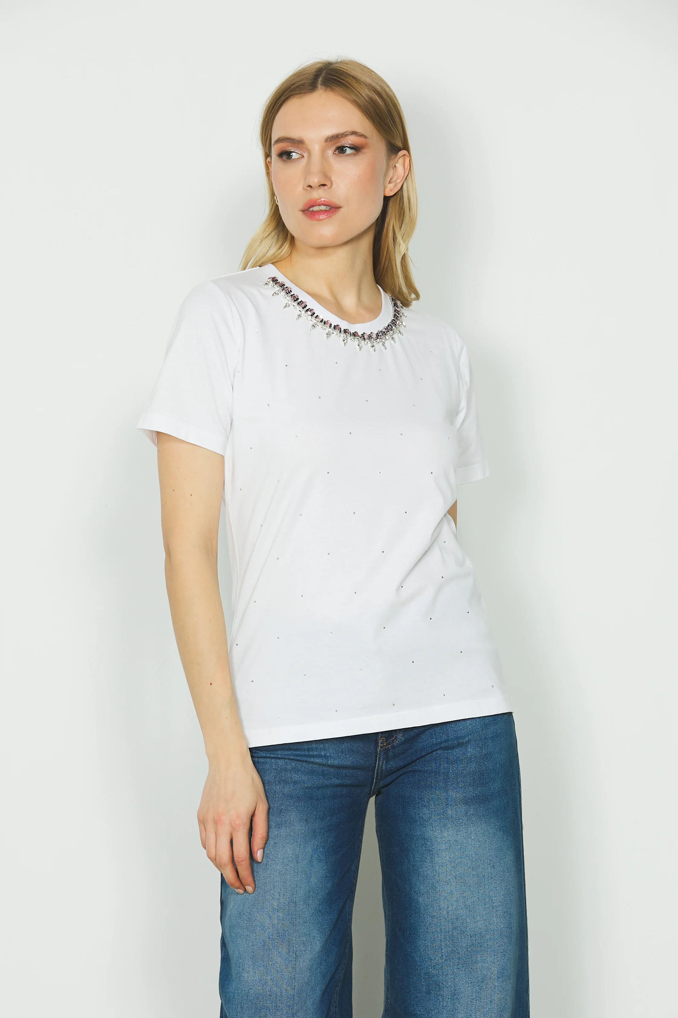 T-shirt DOMENICA m/m con strass più collana con pietre multicolor