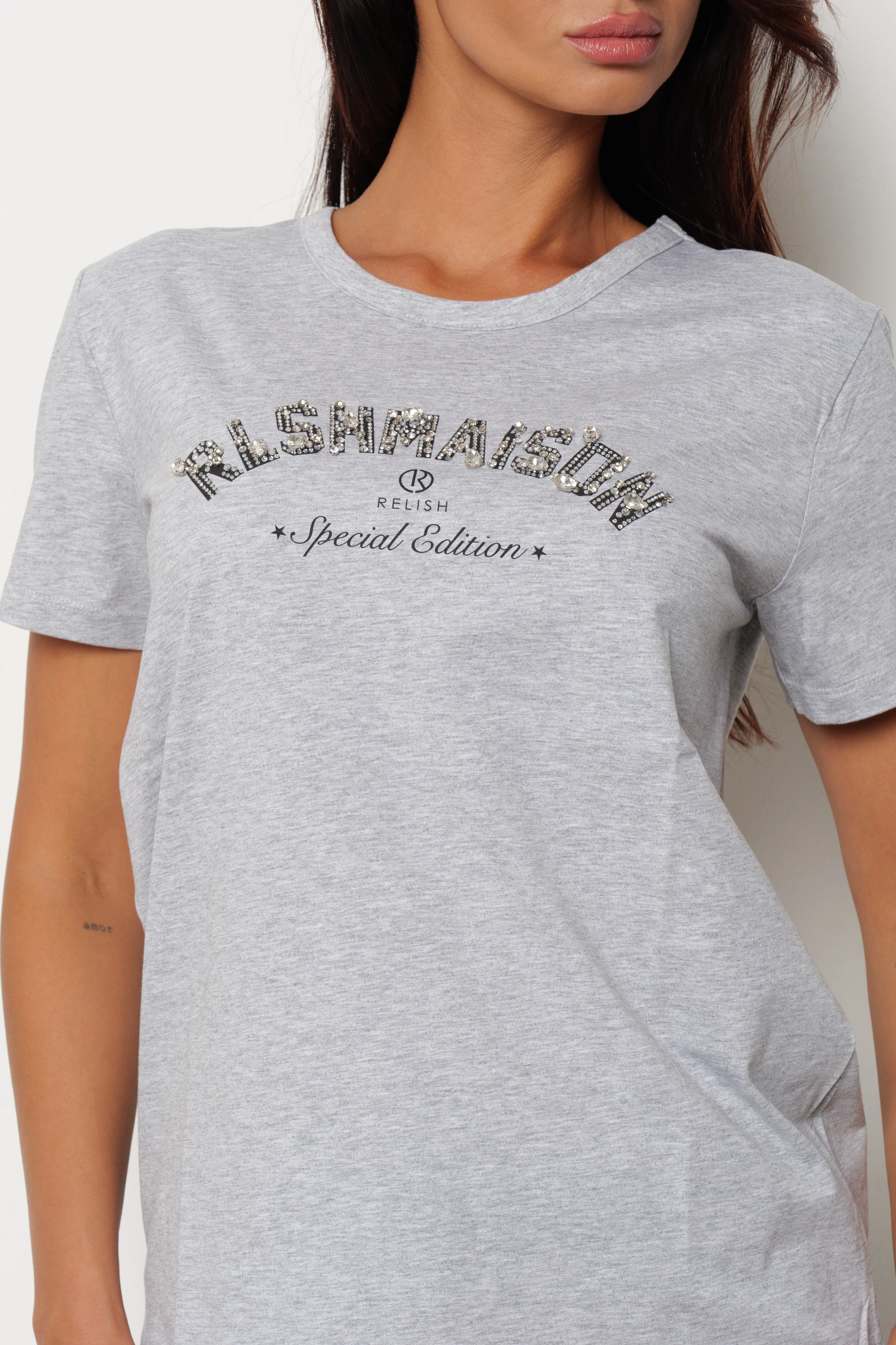 T-shirt REELS mezza manica con stampa più pietre più strass - Image 14