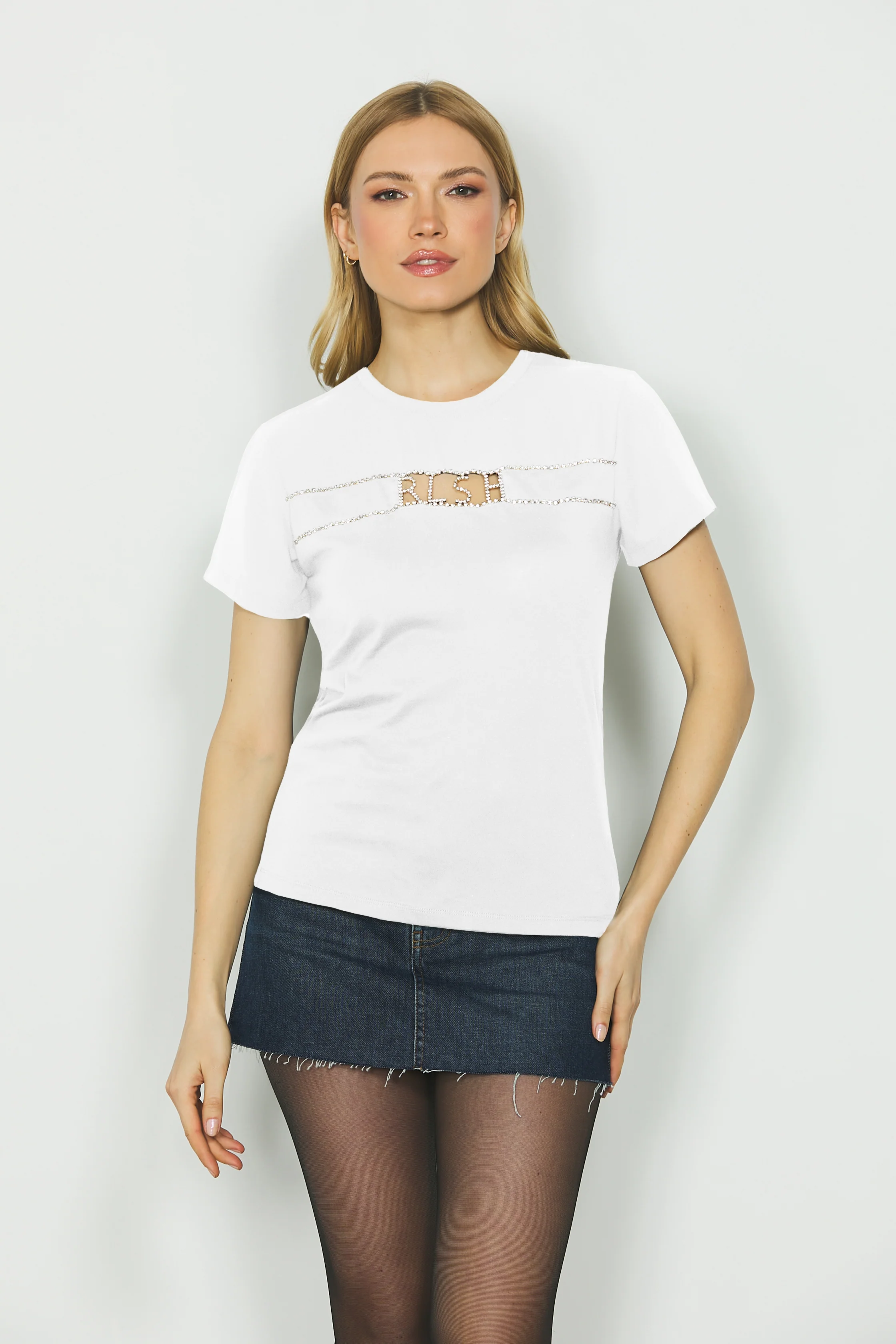 T-shirt TAMARA m/m con apertura seno più strass logo più inserti georgette - Image 5