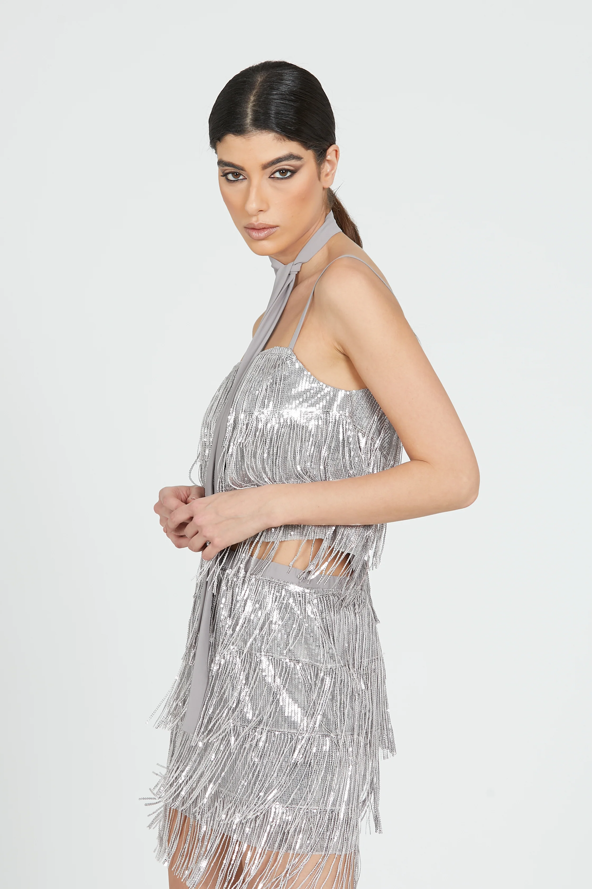 Top HUNYANG con sciarpetta frange paillettes - Image 3
